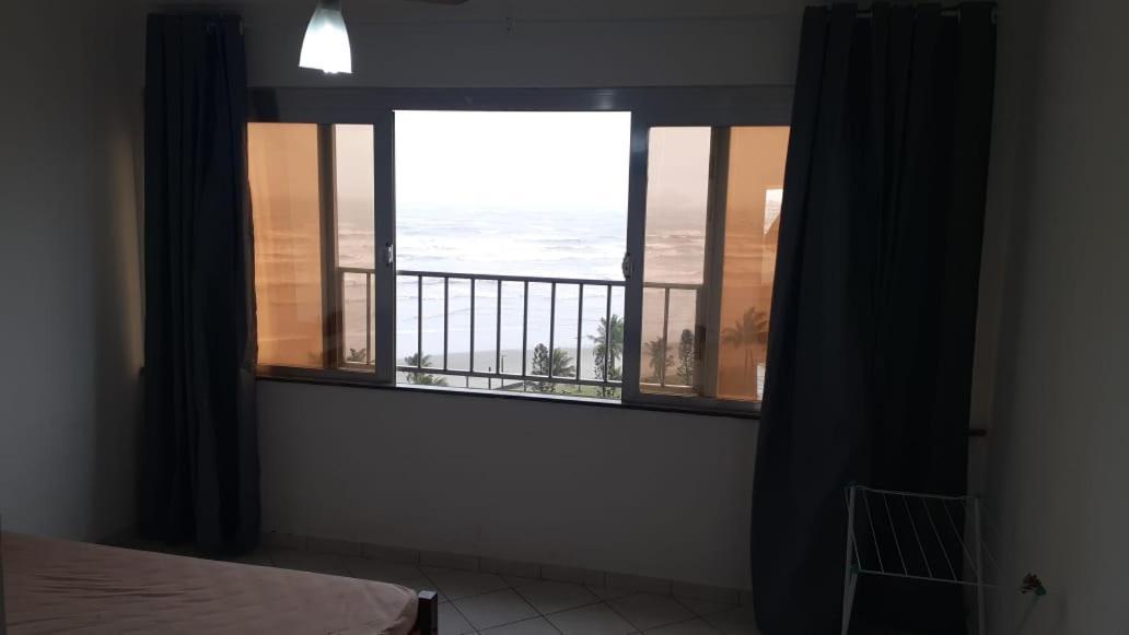 Apartamento Frente A Praia เปรูอิบี ภายนอก รูปภาพ